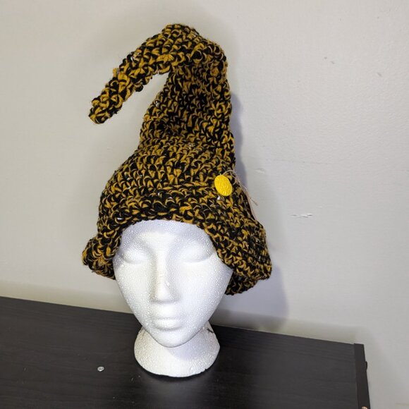 Hand Crafted Aurora Pixie Hat Crochet NWT - Picture 2 of 3